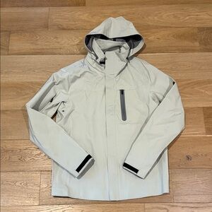 Isaora Gray Rain Shell - M